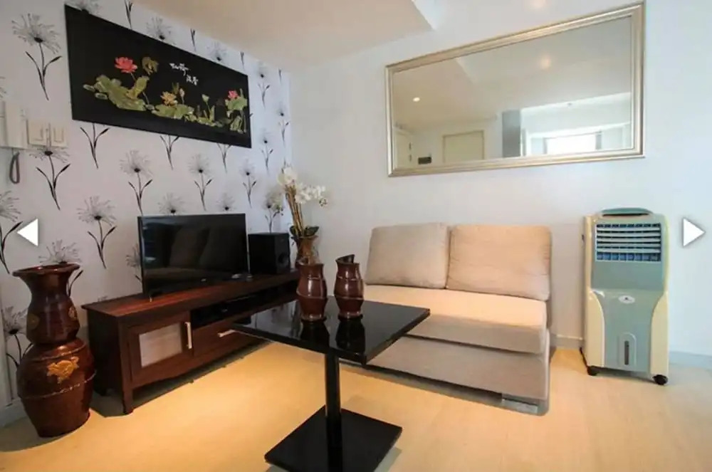 Azure Rio West Wavepool 1BR Near Airport