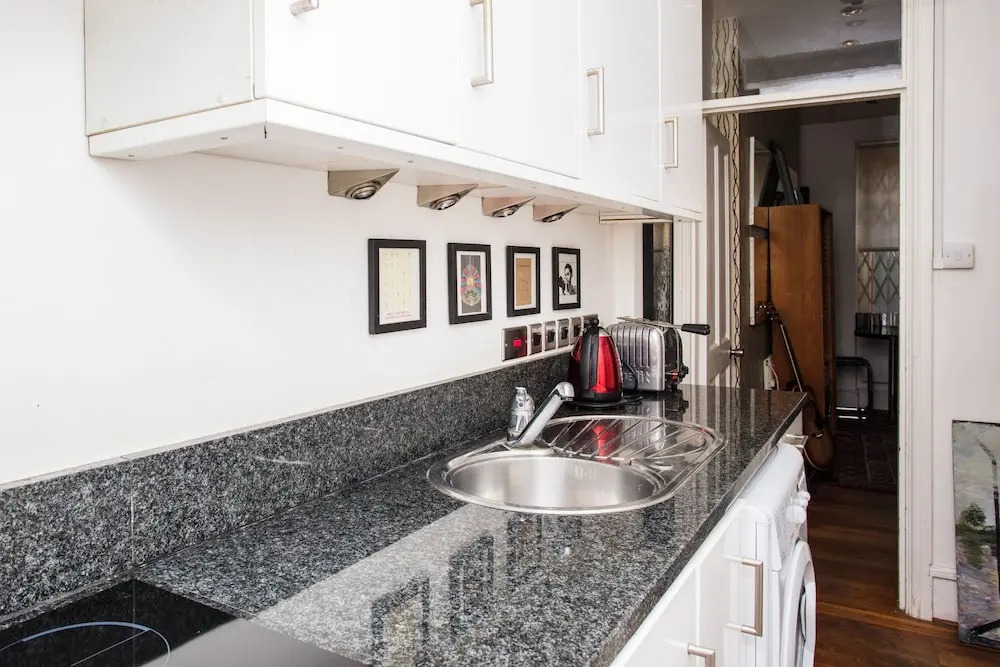 1 Bedroom Flat In West Kensington