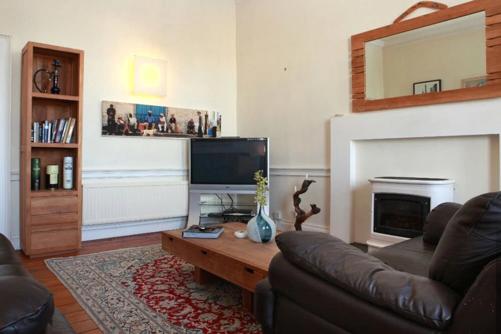 3 Bedroom Flat In Edinburgh City Centre