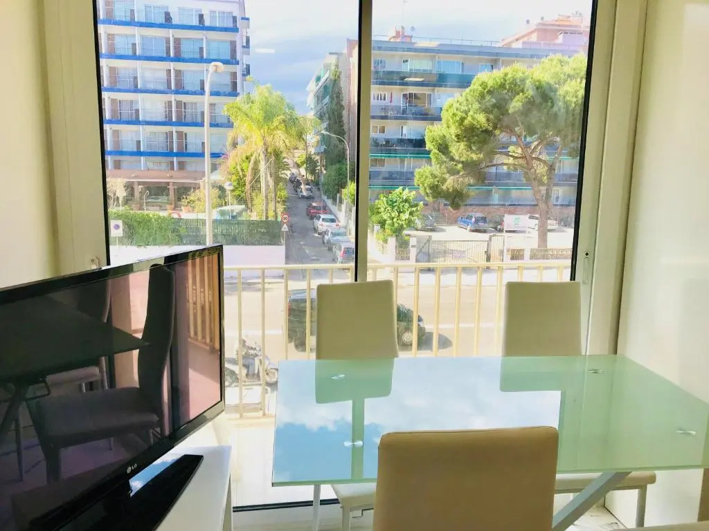 Modern and Design Studio Near the Beach With Large Swimming Pools
