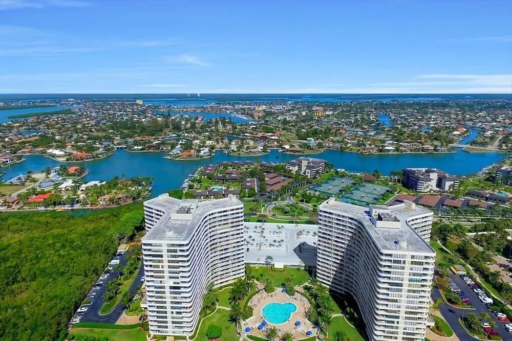 Seaview Condo #61505
