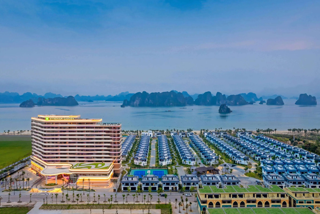 Wyndham Garden Sonasea Van Don