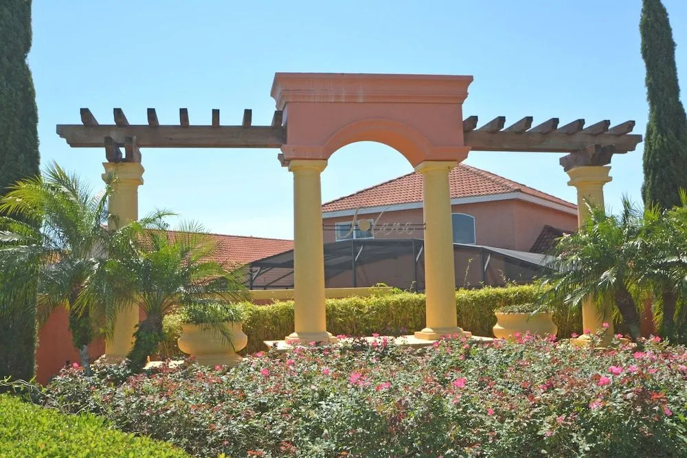 620SC Donald s Safari Station 5 Br home by RedAwning