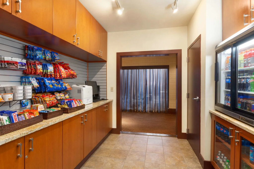 DoubleTree by Hilton Boston-Andover