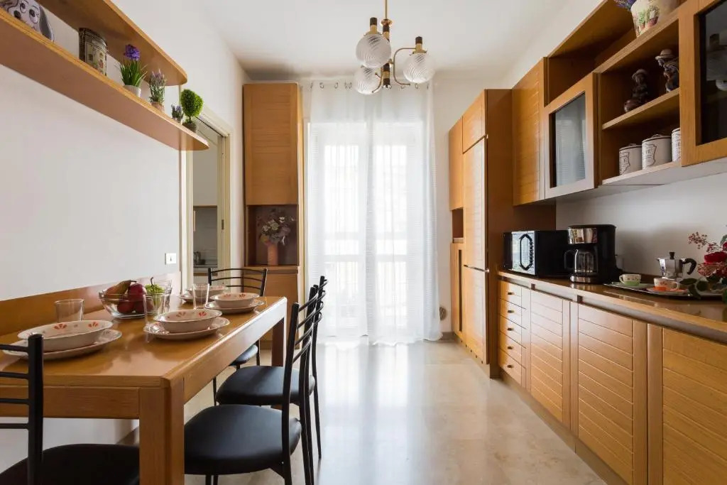 Cenisio Subway Flat