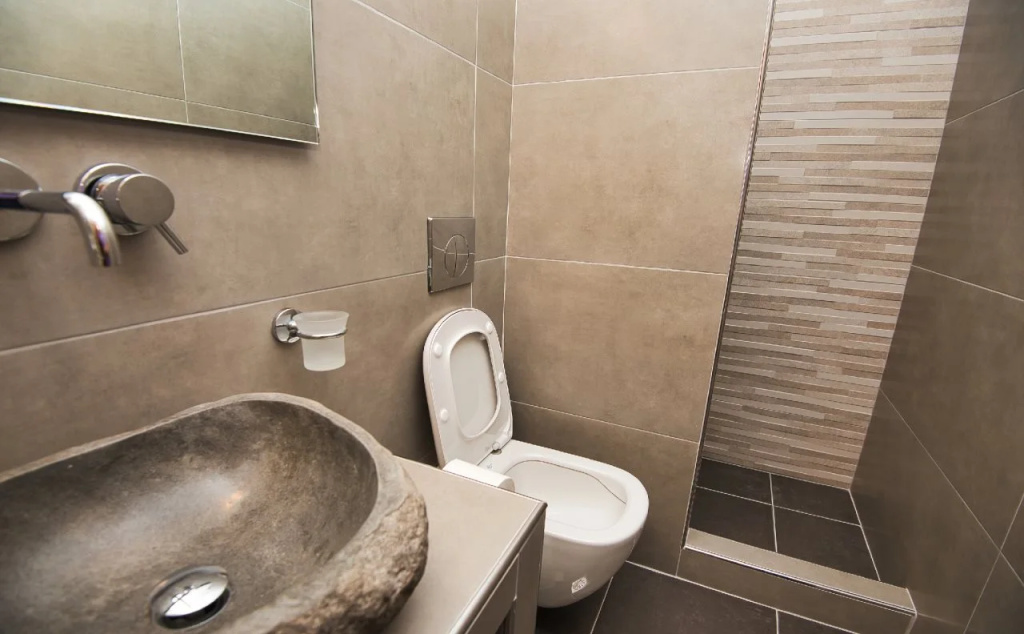 Irinis Rooms Fteouras