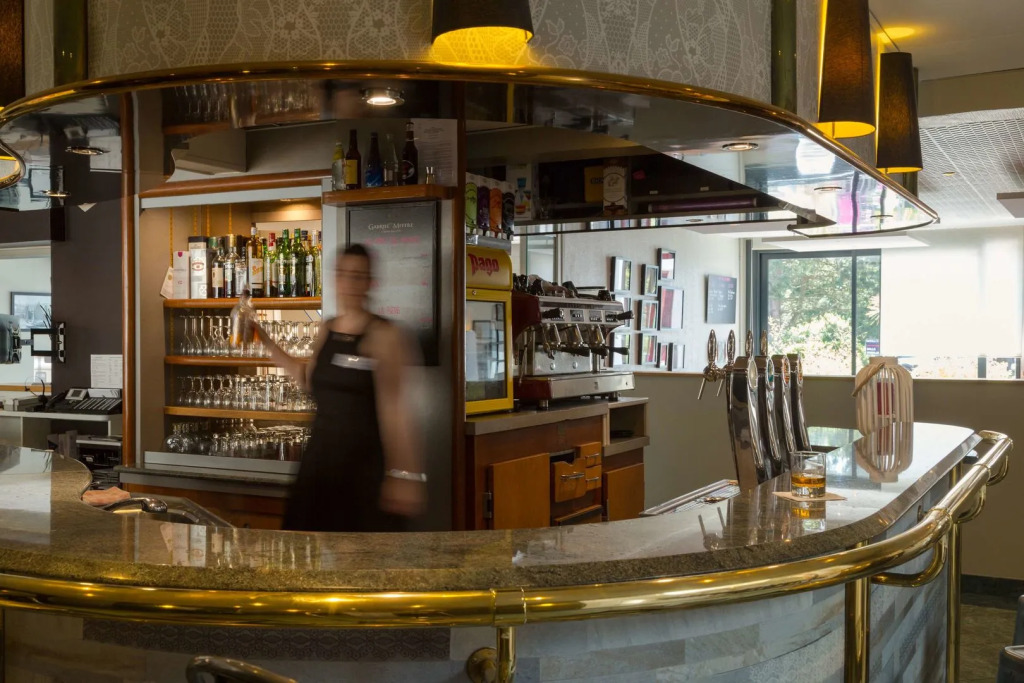Logis Hotel Restaurant Au Chêne Vert, Saint-Brieuc