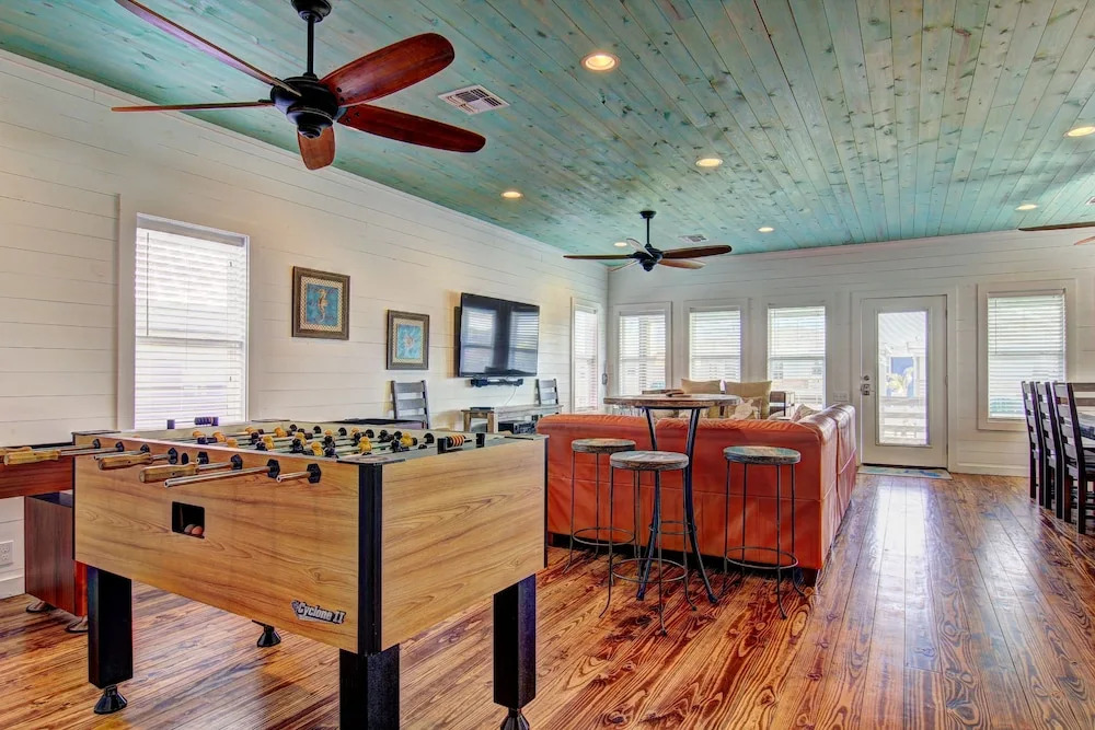 Feelin' Nauti - Four Bedroom Townhome