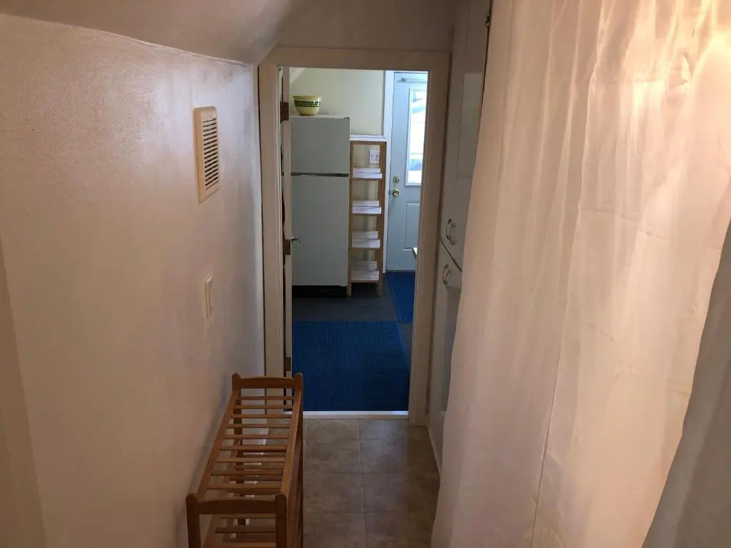 Sunlight Splendor Apartment at Twin Oaks Inn by the Trails