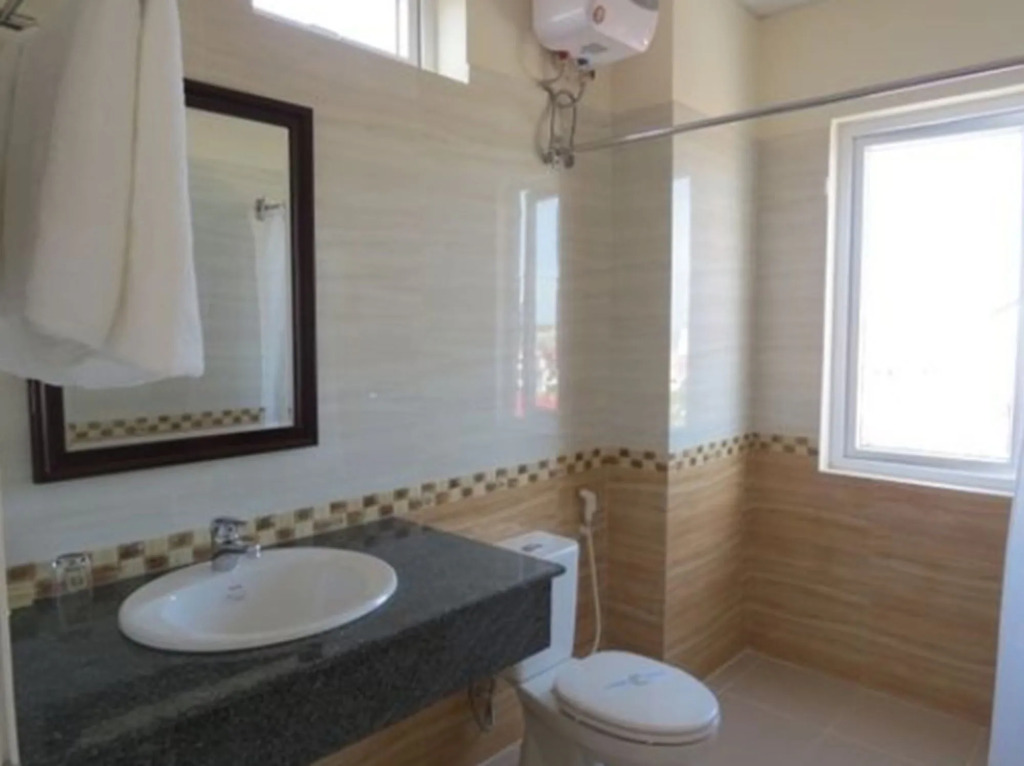 Nam Long Plus Hotel