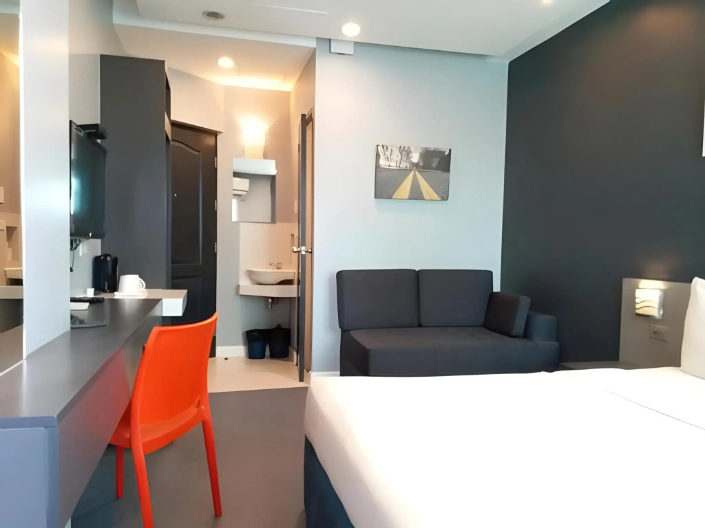 Leez Inn Malate