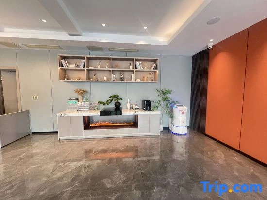 Zhangjiagang Manjin Hotel (Mambat Shopping Plaza Branch)