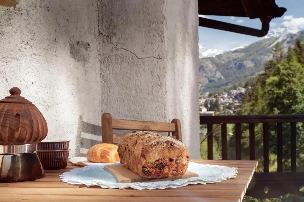 HelloChalet - Chalet da MiRo - Sunny terraces with stunning Matterhorn views, reachable on foot only