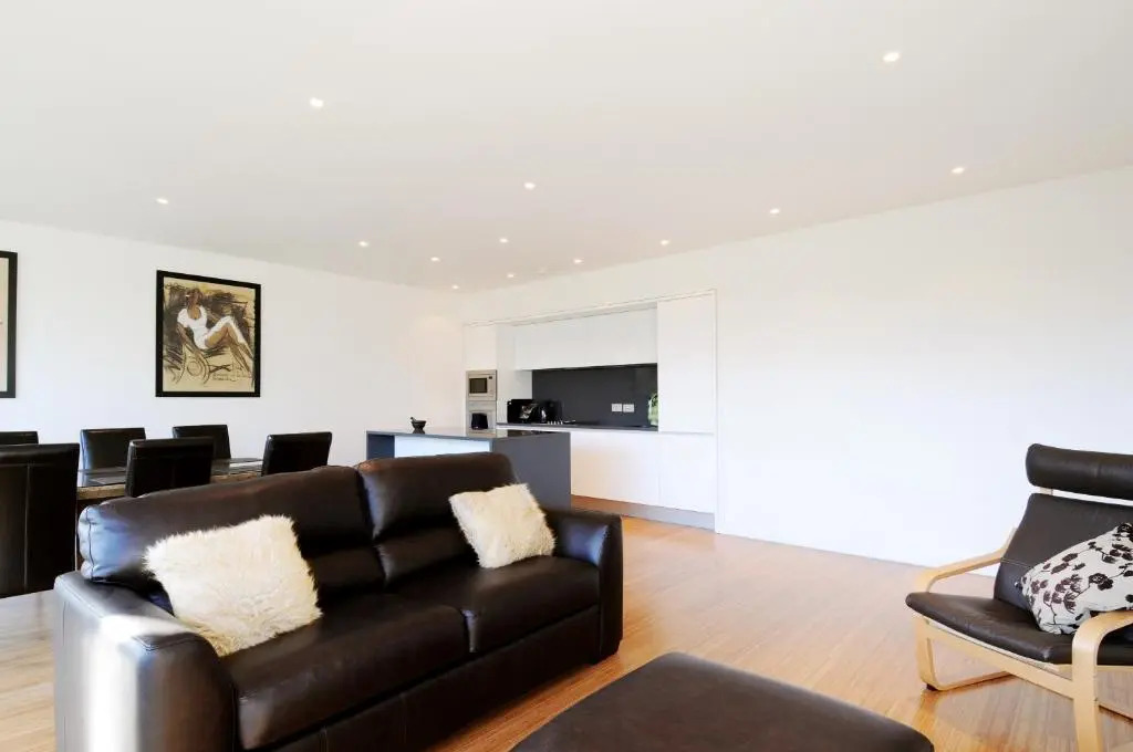 273 Stylish 2 bedroom apartment in the Quartermile development - offers private parking