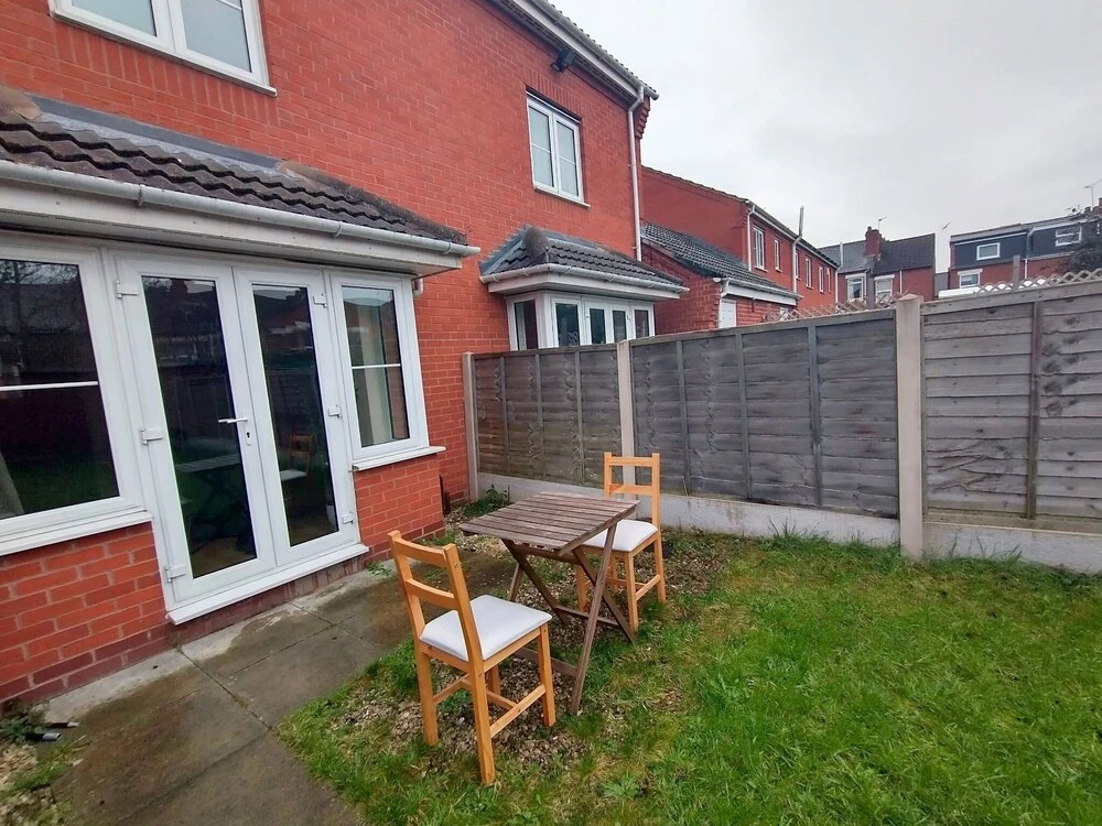City Centre Home, Free Parking,wifi,netflix,tv