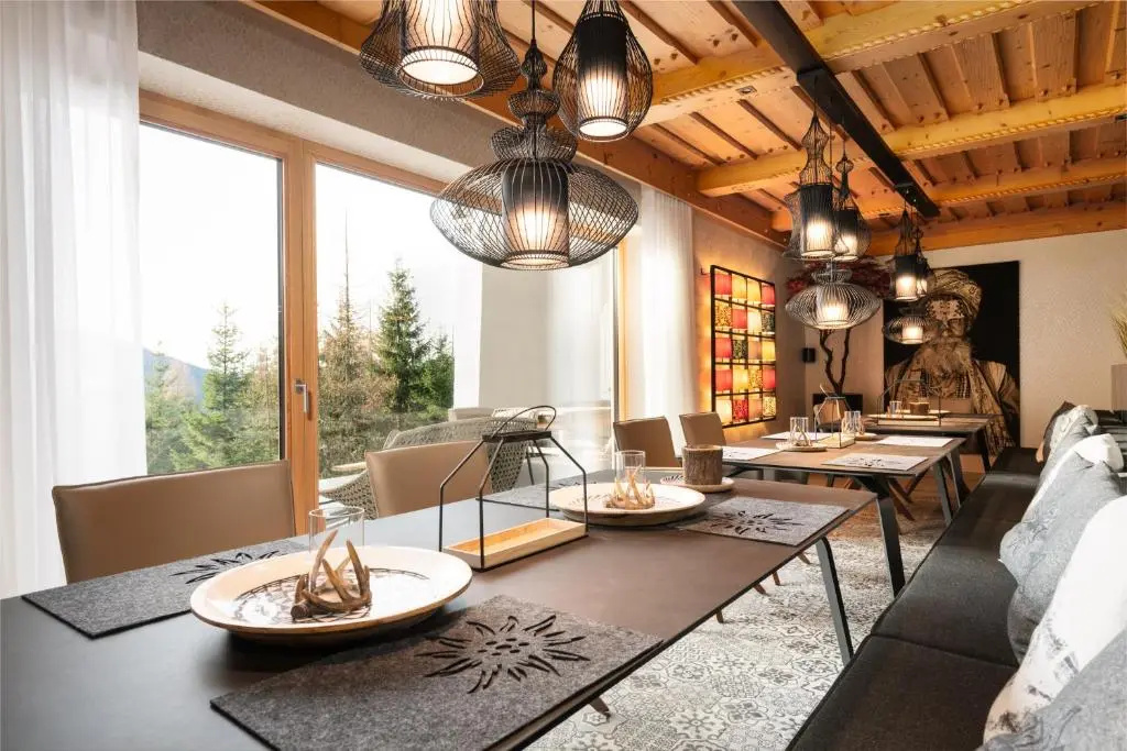 Designferienhaus Luxus Bergchalet XXL Ski In-Out Snow Space Wagrain Flachau