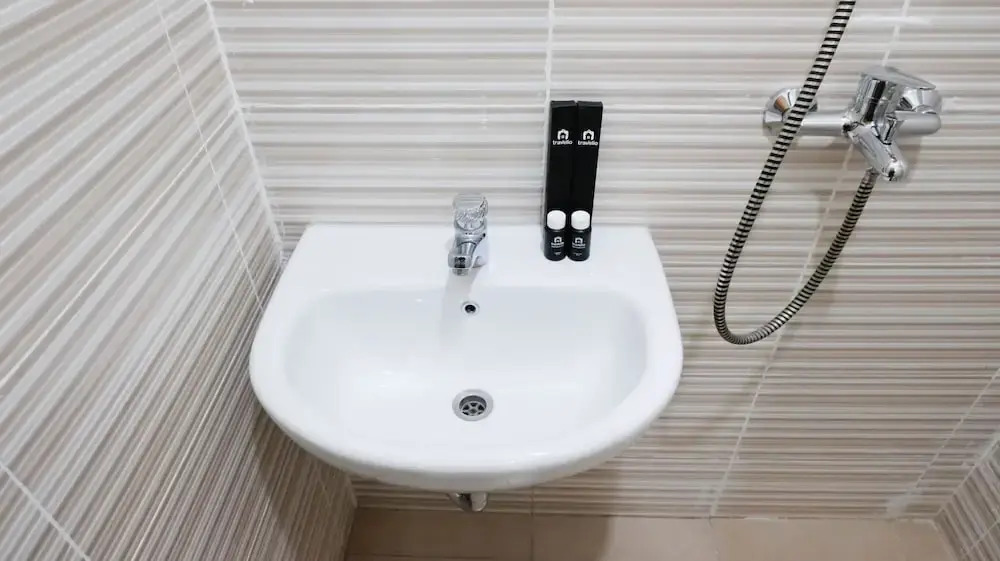 Homey And Comfy Studio At Puncak Bukit Golf Surabaya Apartment