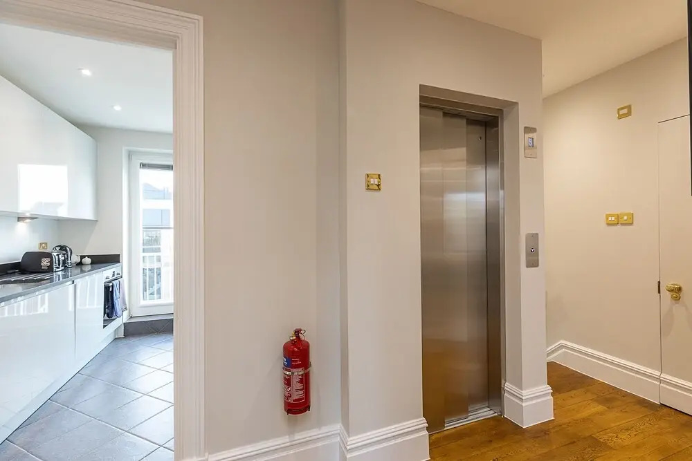 JOIVY Stylish Flat near Mayfair & Piccadilly Circus