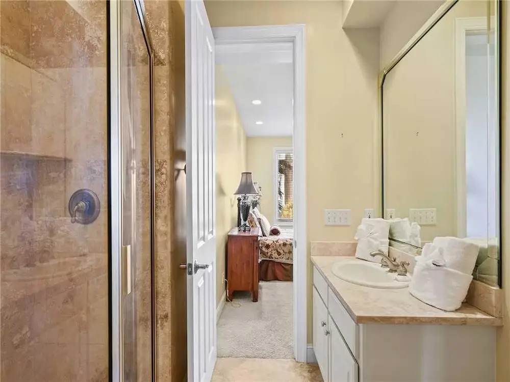 Collier Court 3 - Six Bedroom Home
