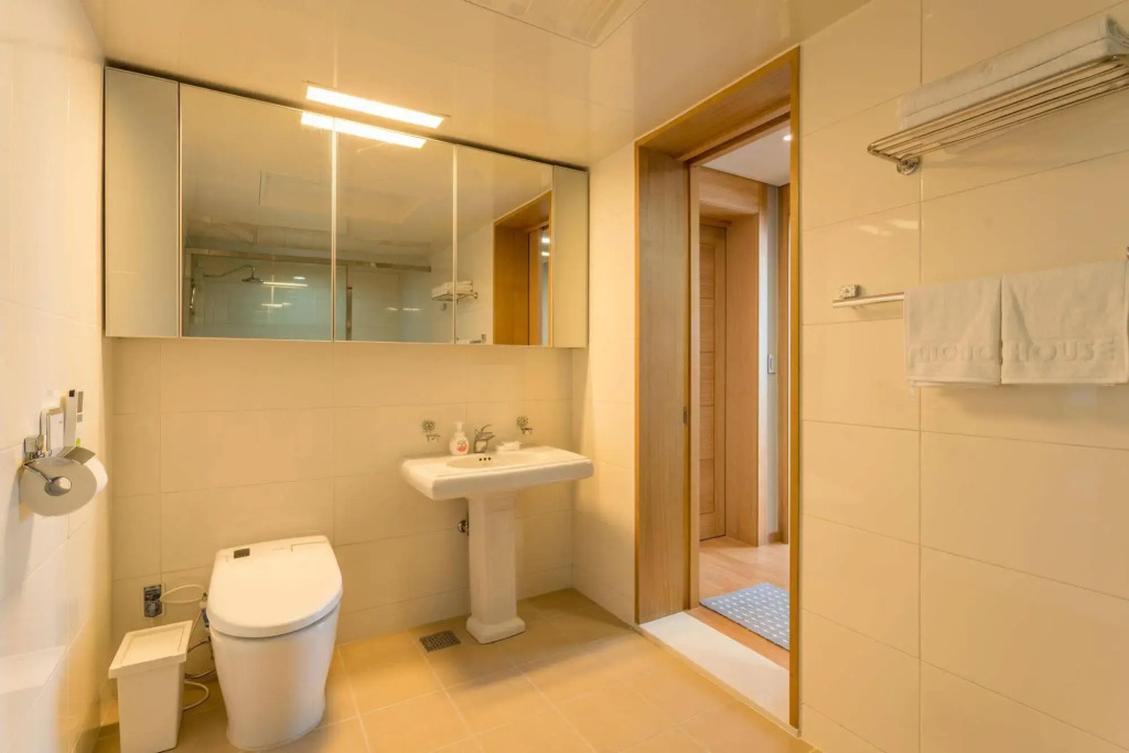Mono House Busan Songdo Beach