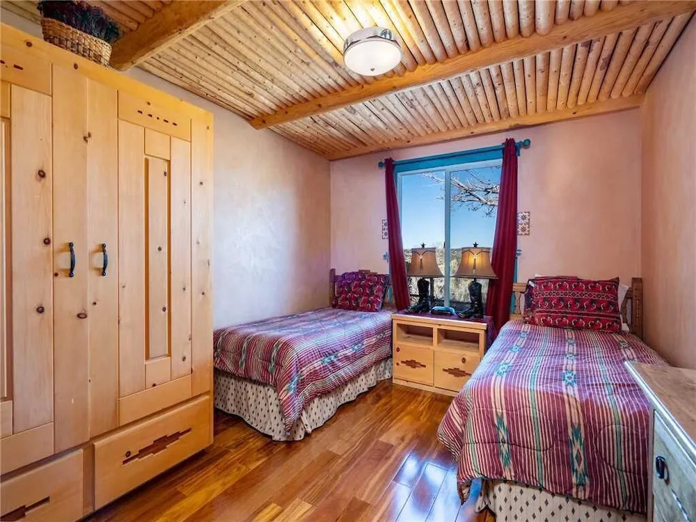 Artist Road #2, 2 Bedrooms, Indoor Pool, Wood Fireplace, Views, Sleeps 4