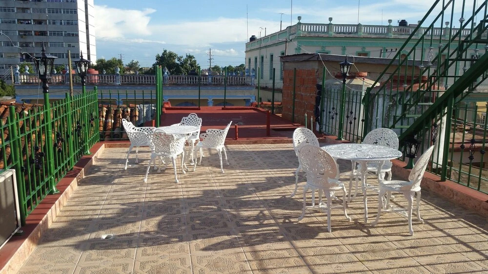 Hostal Sr.Handy Santalla