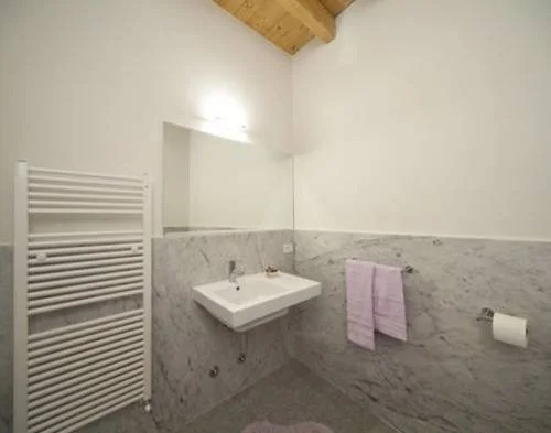 Alla Torre del Barbarossa B&B FORESTERIA