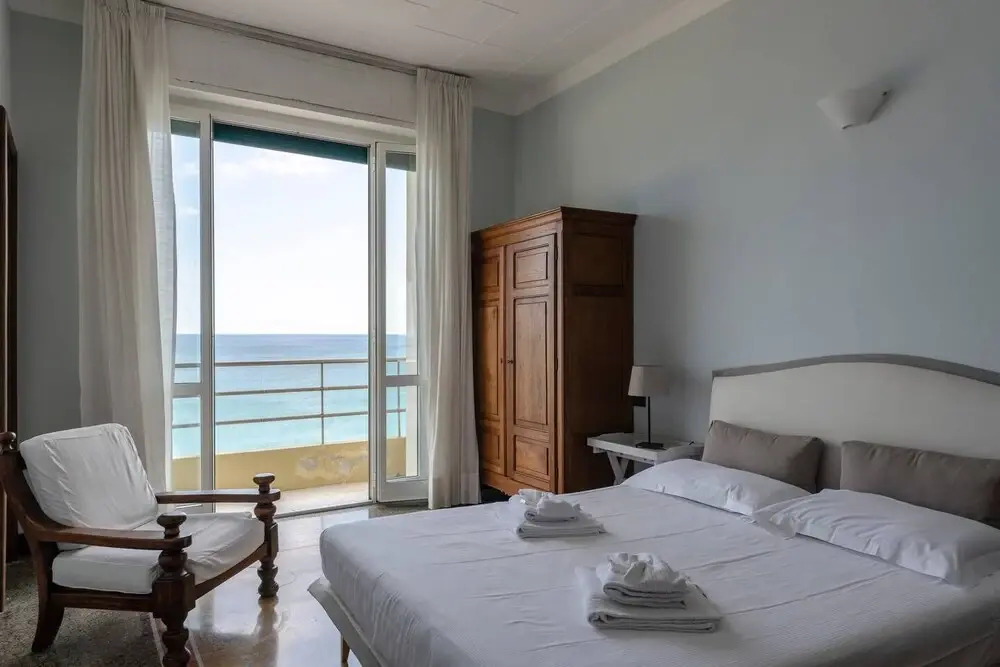 Altido Fronte Mare a Varazze