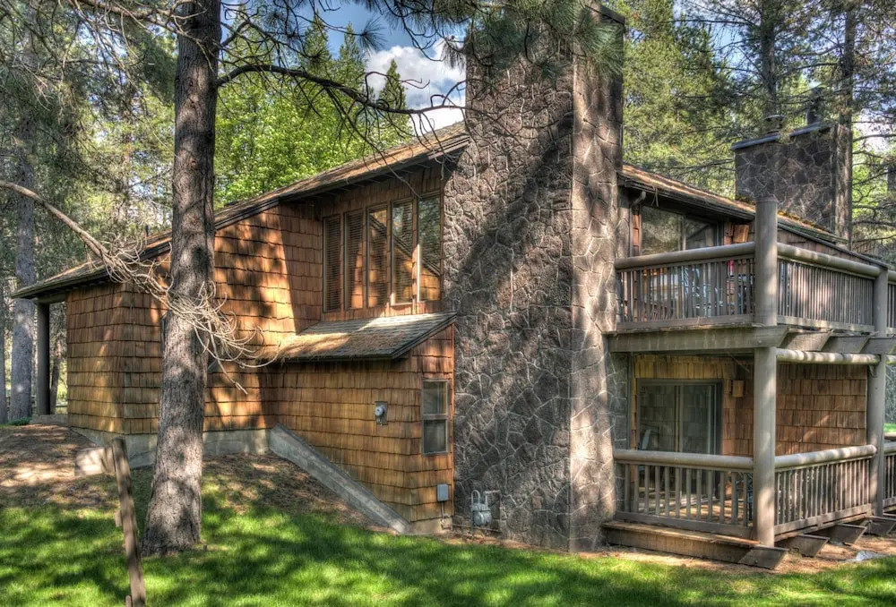 Wildflower Condo #44 by Village Properties at Sunriver