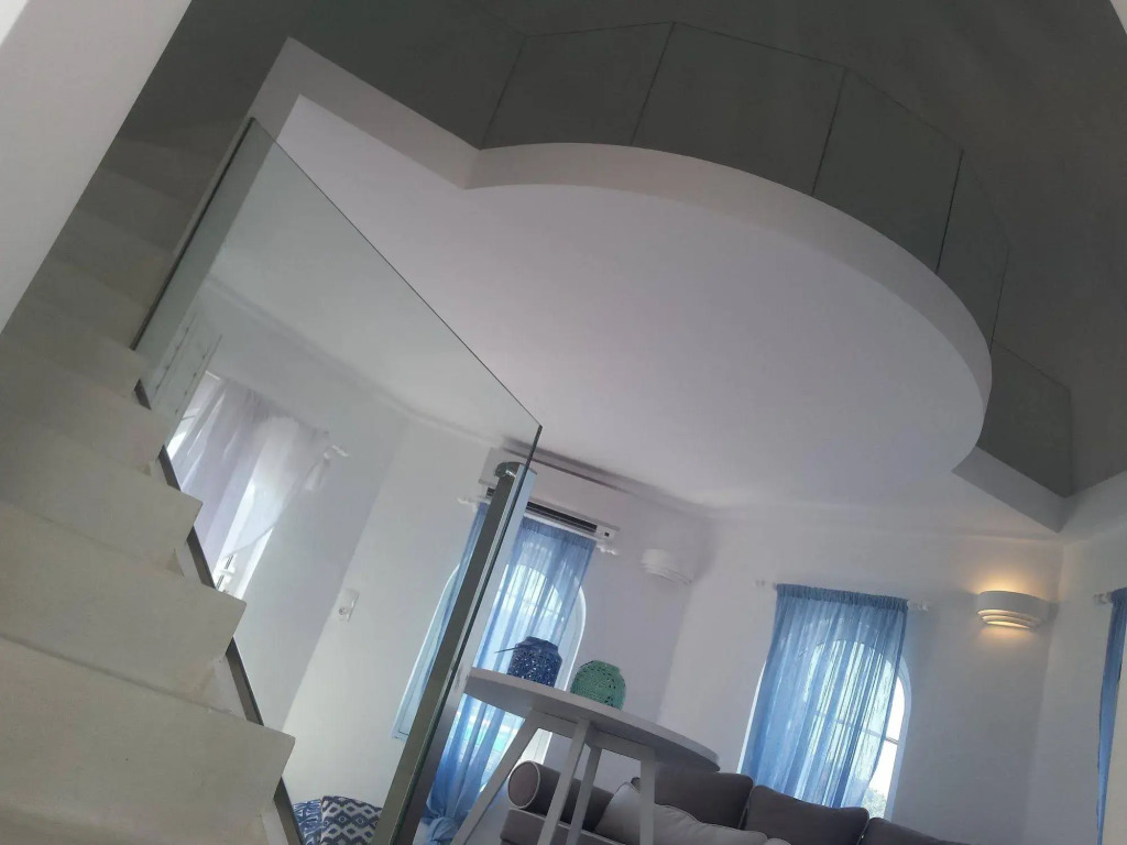 Kouros Home Hotel
