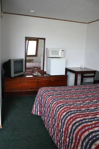 Colonial Inn
