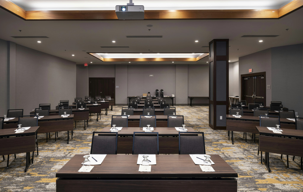 Doubletree By Hilton Madison East