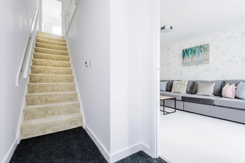 4 Bedroom House Manchester Hosted By MCR Dens