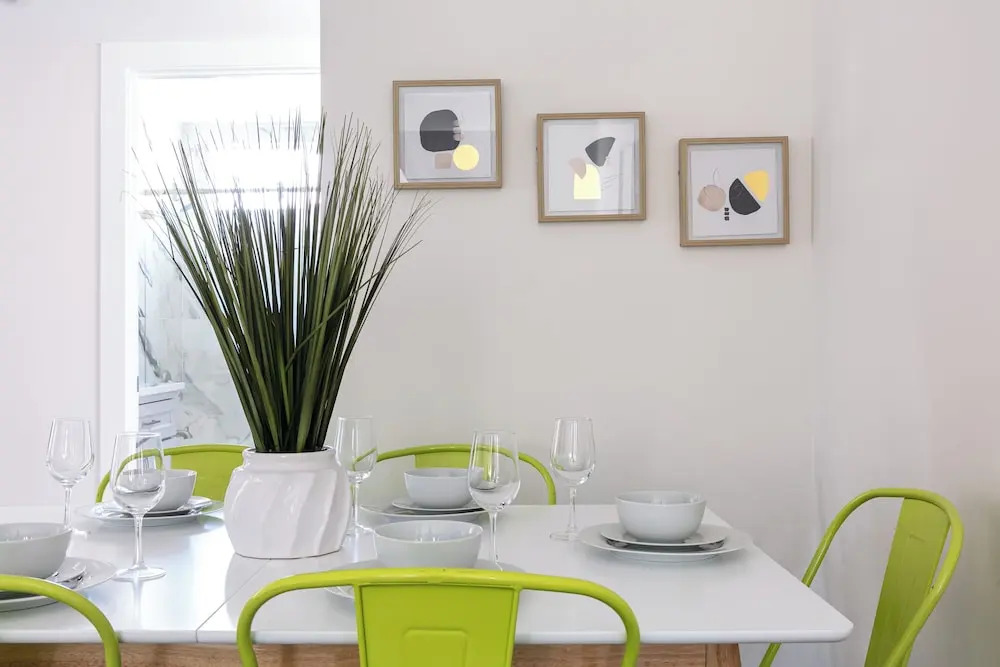 Chic City Apt Near Americana Glendale