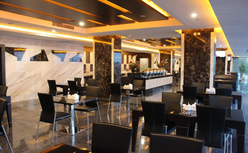M One Hotel
