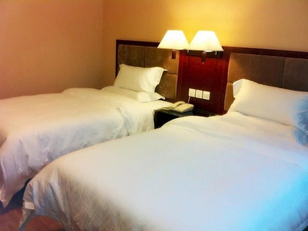 8 Inns Shenzhen Lianhua Moutain