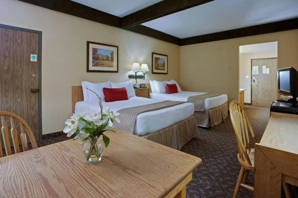 Mohican Lodge and Conference Center