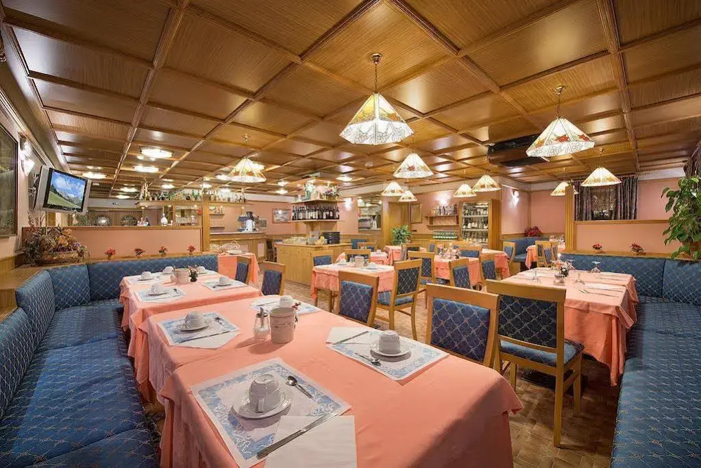 Hotel Centros
