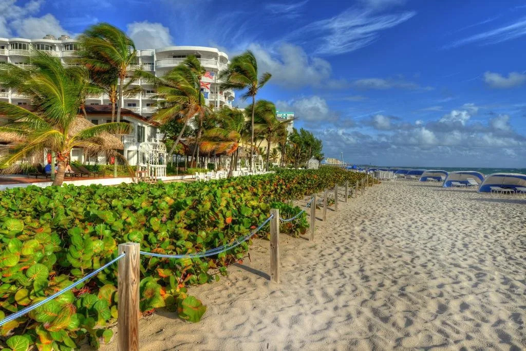 Best Western Beachcomber Hotel
