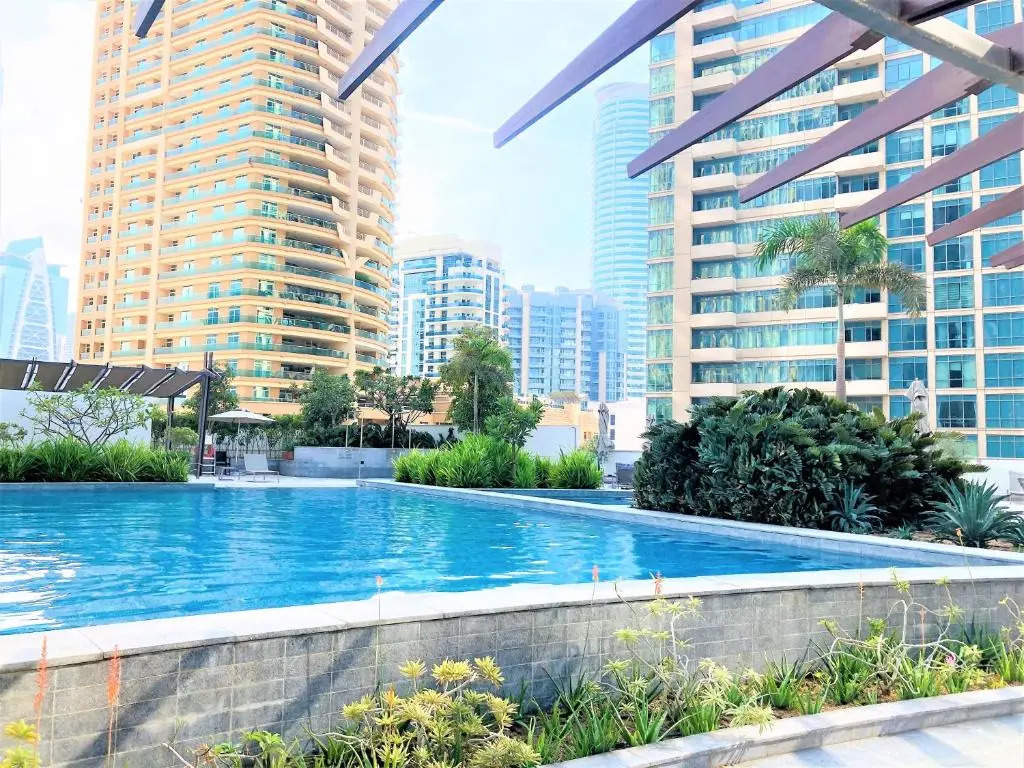 Stunning Marina View with Balcony - Airbetter