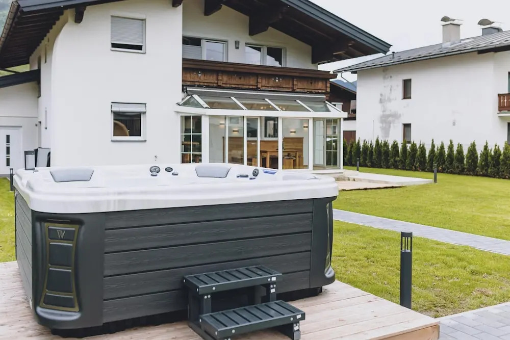 Spa Chalet - Garden Lodge