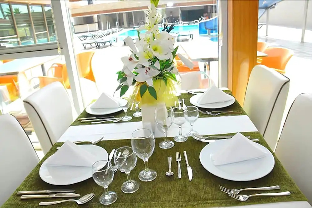 Bayar Garden Beach Hotel