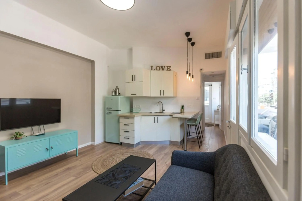 1B Patio beach house premium location w/2 balcony