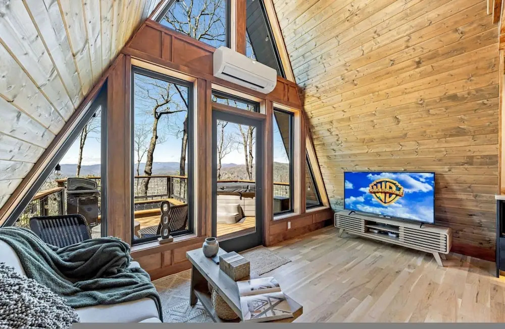 A-frame Retreat Hot Tub Mtn Views Spa Bath