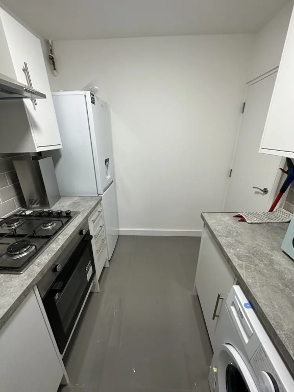 Lovely 1-bed Studio Near Canary Wharf, London