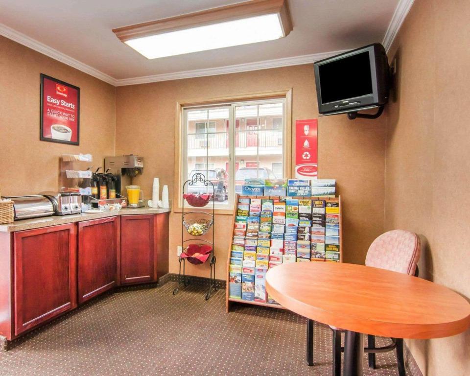 Econo Lodge Portland Downtown