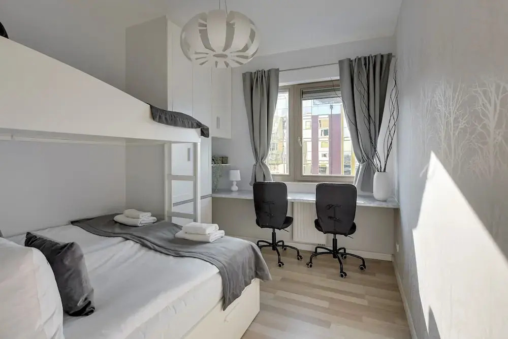 Waterlane Riverside SPA, Pool & Gym by Downtown Apartments