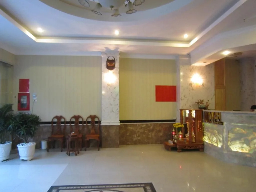 Tan Cuu Long Hotel