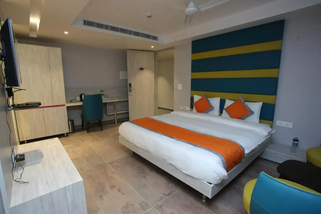 Hotel Kailash Plaza