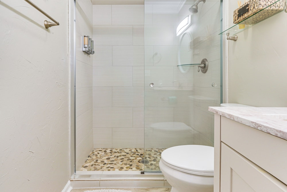 Beachfront Getaway! Hilton Head Resort Condo